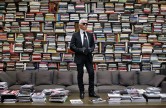 SUR LES TRACES DE KARL LAGERFELD